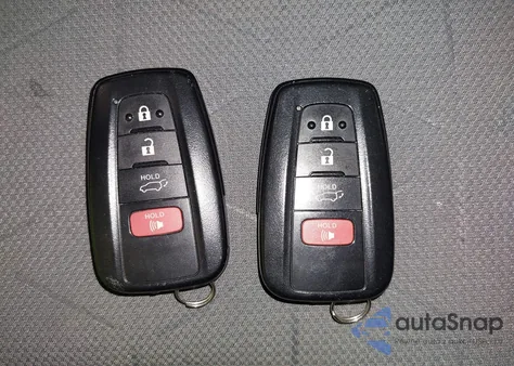 2022 Toyota Rav4 Xle z USA, uszkodzony, nr VIN 2T3P1RFV7NW271577